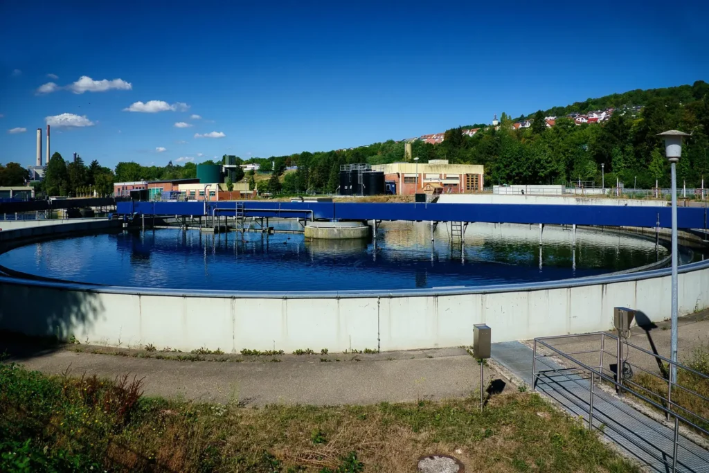 Wastewater treatment plant aeration system using industrial blower